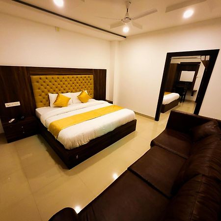 Thejaswini Residency Cheruvathur Nīleshwar Exterior foto